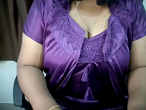 Snapshot of MALLU_WAVEZZZ chatting on 06-02-26, 03:14 MALLU WAVEZZZ online show from 06-02-26, 03:14