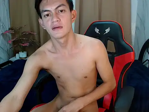 twink dolores online show from 05-13-26, 07:00