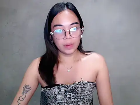 Snapshot of Urbabydollxxx chatting on 06-15-26, 06:21 Urbabydollxxx online show from 06-15-26, 06:21