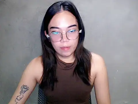 Snapshot of Urbabydollxxx chatting on 06-22-26, 11:40 Urbabydollxxx online show from 06-22-26, 11:40