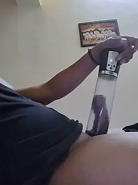 Snapshot of rockstarkj69 chatting on 06-12-26, 02:27 rockstarkj69 online show from 06-12-26, 02:27