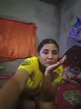 Snapshot of noemy-25 chatting on 06-16-26, 04:04 noemy-25 online show from 06-16-26, 04:04