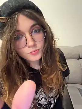 cutypiefull online show from 05-16-26, 12:07