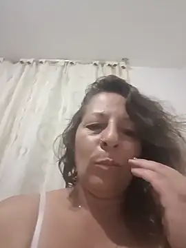 Nikki milf69 online show from 06-18-26, 06:35