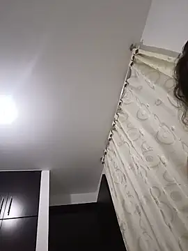 Nikki milf69 online show from 07-01-26, 05:20