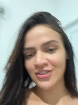 Snapshot of Sarah__hot chatting on 05-16-26, 12:40 Sarah hot online show from 05-16-26, 12:40