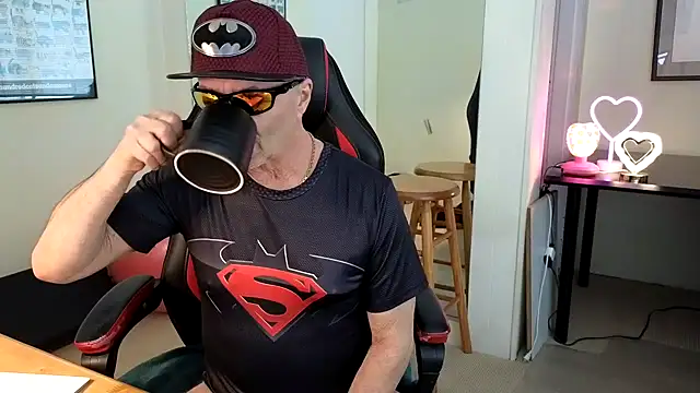 Snapshot of hotdadbod chatting on 02-02-25, 09:23 hotdadbod online show from 02-02-25, 09:23