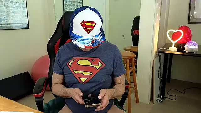 Snapshot of hotdadbod chatting on 03-04-25, 09:32 hotdadbod online show from 03-04-25, 09:32