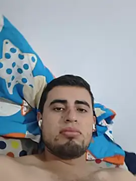 Alejo10051 online show from 06-08-26, 08:42