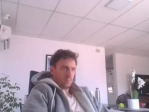 sebasevi online show from 05-26-26, 01:40