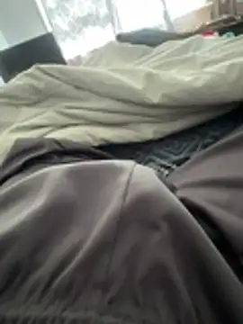 Snapshot of thick-rope chatting on 06-10-26, 01:43 thick-rope online show from 06-10-26, 01:43