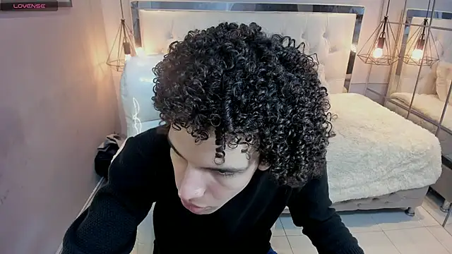 Snapshot of felix_haze chatting on 06-23-26, 05:44 felix haze online show from 06-23-26, 05:44
