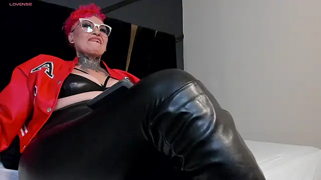 Snapshot of mistress_sandy chatting on 07-03-26, 10:49 mistress sandy online show from 07-03-26, 10:49