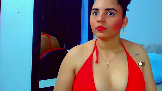 Snapshot of Sol__Latina chatting on 06-07-26, 02:59 Sol Latina online show from 06-07-26, 02:59