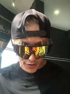 maxwell crazy1 online show from 05-14-26, 03:08