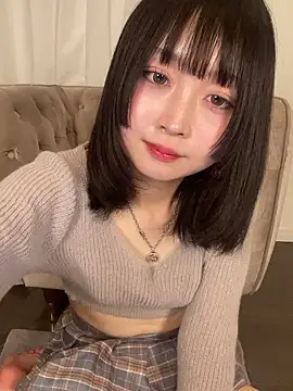 Snapshot of yu_nya chatting on 05-17-26, 05:49 yu nya online show from 05-17-26, 05:49
