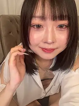 Snapshot of yu_nya chatting on 05-20-26, 04:18 yu nya online show from 05-20-26, 04:18