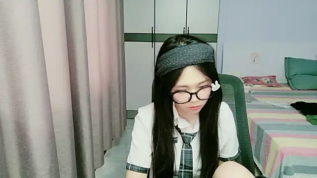 xiaoxiaoyu030 online show from 06-18-26, 09:14