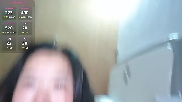 Snapshot of F-Yingying chatting on 06-05-26, 03:18 F-Yingying online show from 06-05-26, 03:18