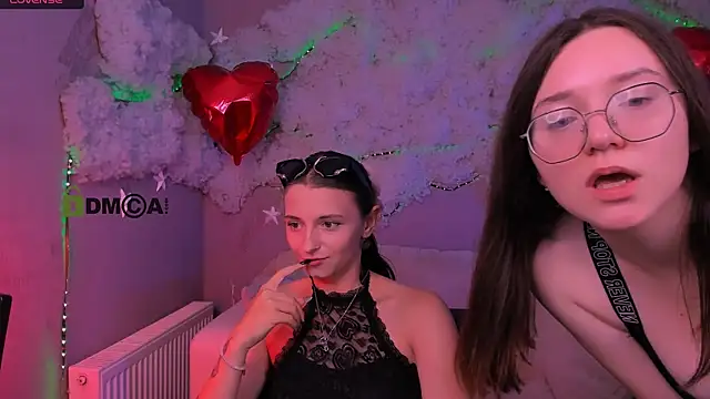 Snapshot of caroline_honeyy chatting on 07-16-26, 06:58 caroline honeyy online show from 07-16-26, 06:58