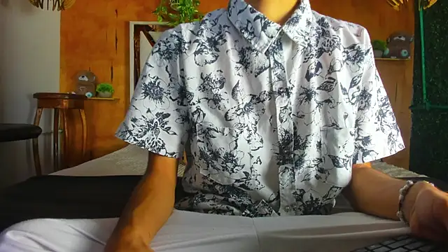leonix love online show from 06-24-26, 12:48