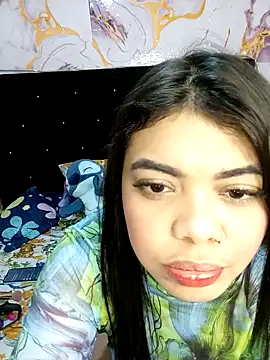 luxuryluna online show from 05-13-26, 09:44