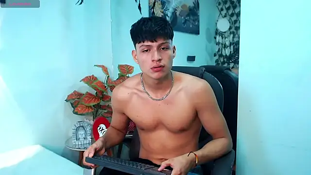 Snapshot of drago_ivan chatting on 06-25-26, 12:42 drago ivan online show from 06-25-26, 12:42