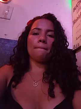 Snapshot of TamaraaHoney chatting on 06-20-26, 02:47 TamaraaHoney online show from 06-20-26, 02:47