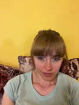 Kamilochka29511 online show from 05-24-26, 07:24