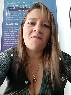 Snapshot of KAREN--03 chatting on 06-20-26, 05:27 KAREN--03 online show from 06-20-26, 05:27