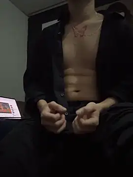 CharlyySantos online show from 05-14-26, 01:34