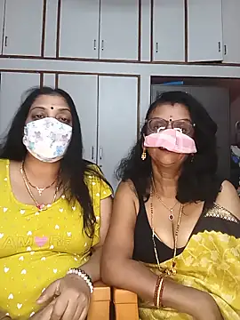 Snapshot of Kannada_telugu_lesbians chatting on 06-06-26, 04:50 Kannada telugu lesbians online show from 06-06-26, 04:50