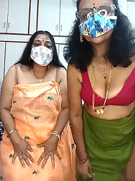 Snapshot of Kannada_telugu_lesbians chatting on 06-07-26, 05:00 Kannada telugu lesbians online show from 06-07-26, 05:00