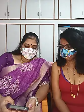 Snapshot of Kannada_telugu_lesbians chatting on 06-10-26, 05:01 Kannada telugu lesbians online show from 06-10-26, 05:01