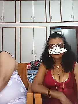 Snapshot of Kannada_telugu_lesbians chatting on 06-11-26, 05:00 Kannada telugu lesbians online show from 06-11-26, 05:00