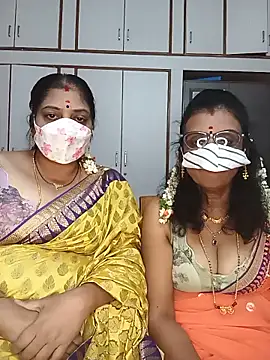 Snapshot of Kannada_telugu_lesbians chatting on 06-15-26, 04:09 Kannada telugu lesbians online show from 06-15-26, 04:09