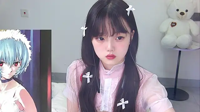 Evil-Bunny007 online show from 06-04-26, 12:22