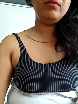 Snapshot of Radhika_rekha_kannada chatting on 05-29-26, 10:35 Radhika rekha kannada online show from 05-29-26, 10:35