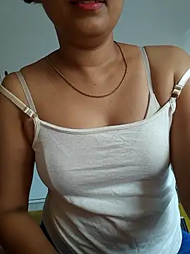 Snapshot of Radhika_rekha_kannada chatting on 05-30-26, 10:45 Radhika rekha kannada online show from 05-30-26, 10:45