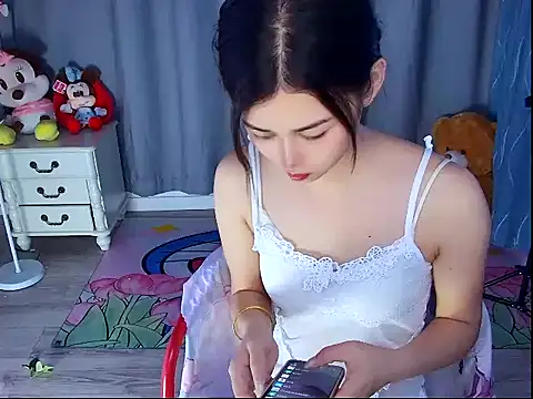 QinQin-888 online show from 05-19-26, 04:30