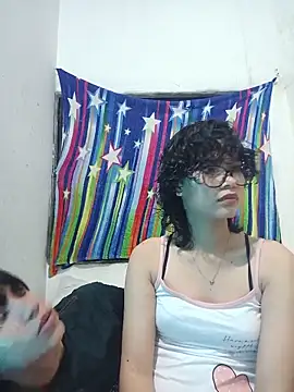 Snapshot of MakiAndMax chatting on 05-29-26, 05:16 MakiAndMax online show from 05-29-26, 05:16