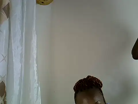 Snapshot of Sexxy_lulu chatting on 06-14-26, 01:58 Sexxy lulu online show from 06-14-26, 01:58