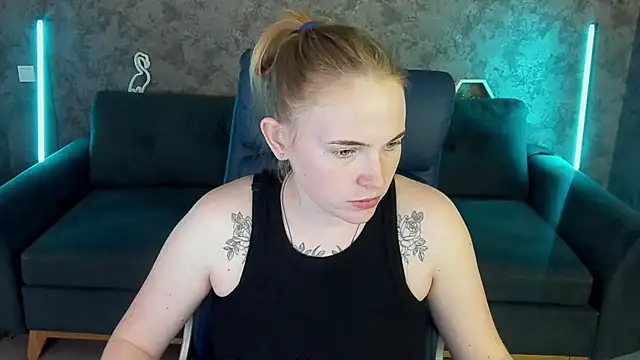 NikkyReyyy online show from 05-19-26, 01:06