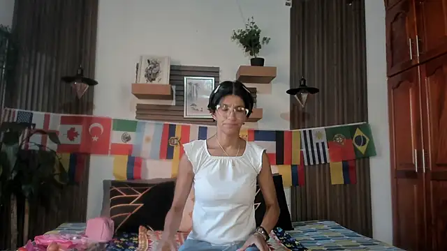 Snapshot of Evaa_campbell chatting on 06-24-26, 12:48 Evaa campbell online show from 06-24-26, 12:48