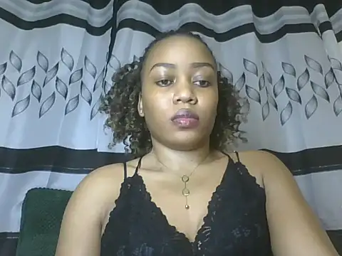 Flora Fantasy online show from 07-04-26, 11:49
