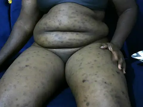 Snapshot of Sexypat3 chatting on 05-26-26, 05:42 Sexypat3 online show from 05-26-26, 05:42