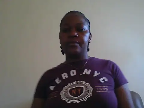 Snapshot of sexy_dove chatting on 06-10-26, 10:03 sexy dove online show from 06-10-26, 10:03