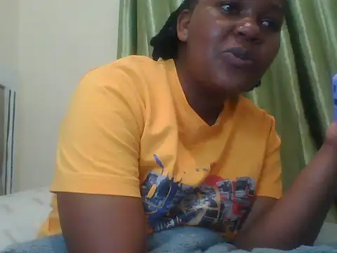 Snapshot of sexy_dove chatting on 06-20-26, 08:11 sexy dove online show from 06-20-26, 08:11