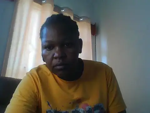 Snapshot of sexy_dove chatting on 06-21-26, 09:23 sexy dove online show from 06-21-26, 09:23
