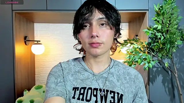 Brunodeluca  online show from 06-22-26, 07:44